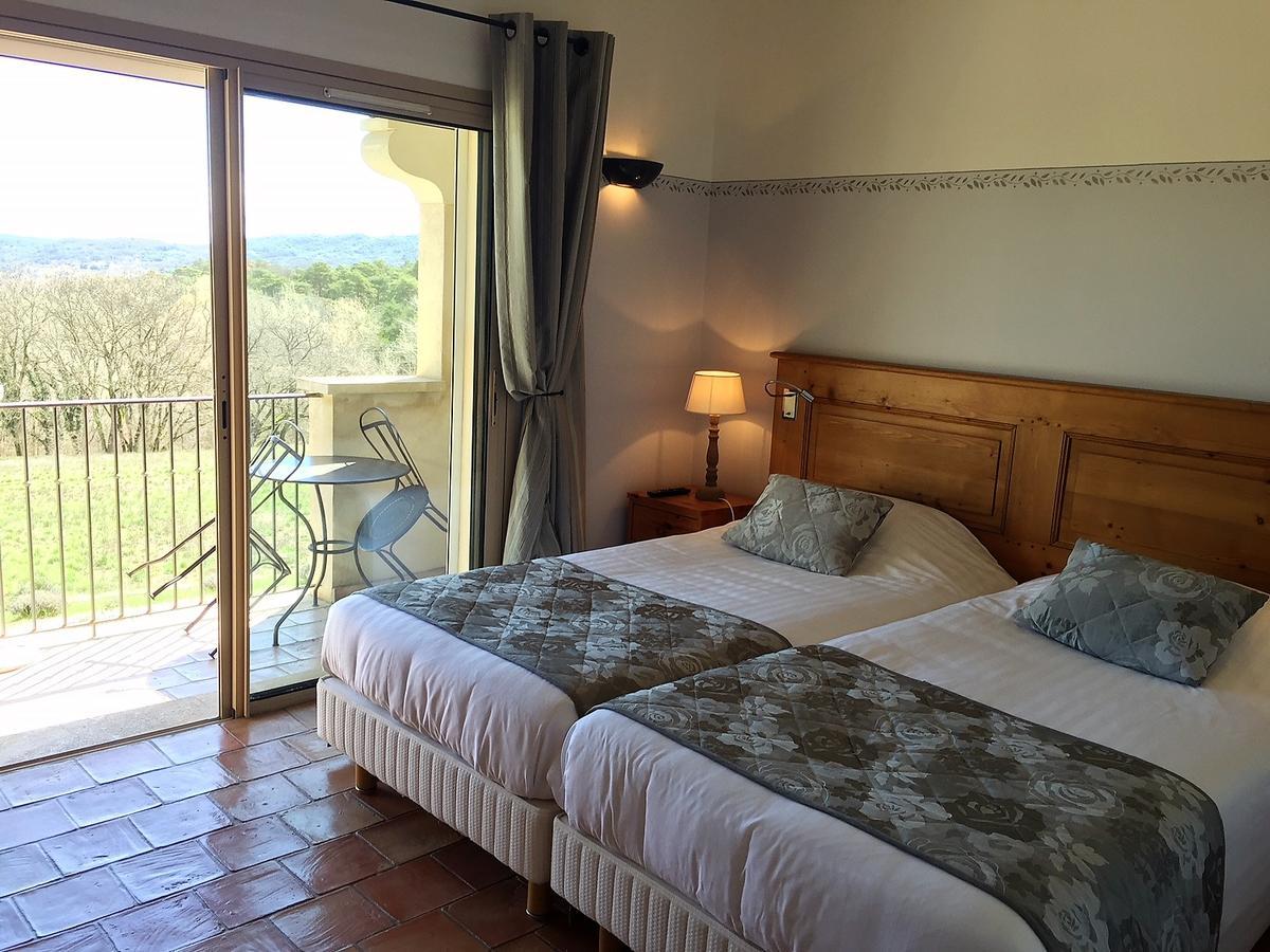 Charembeau Hotel 3*